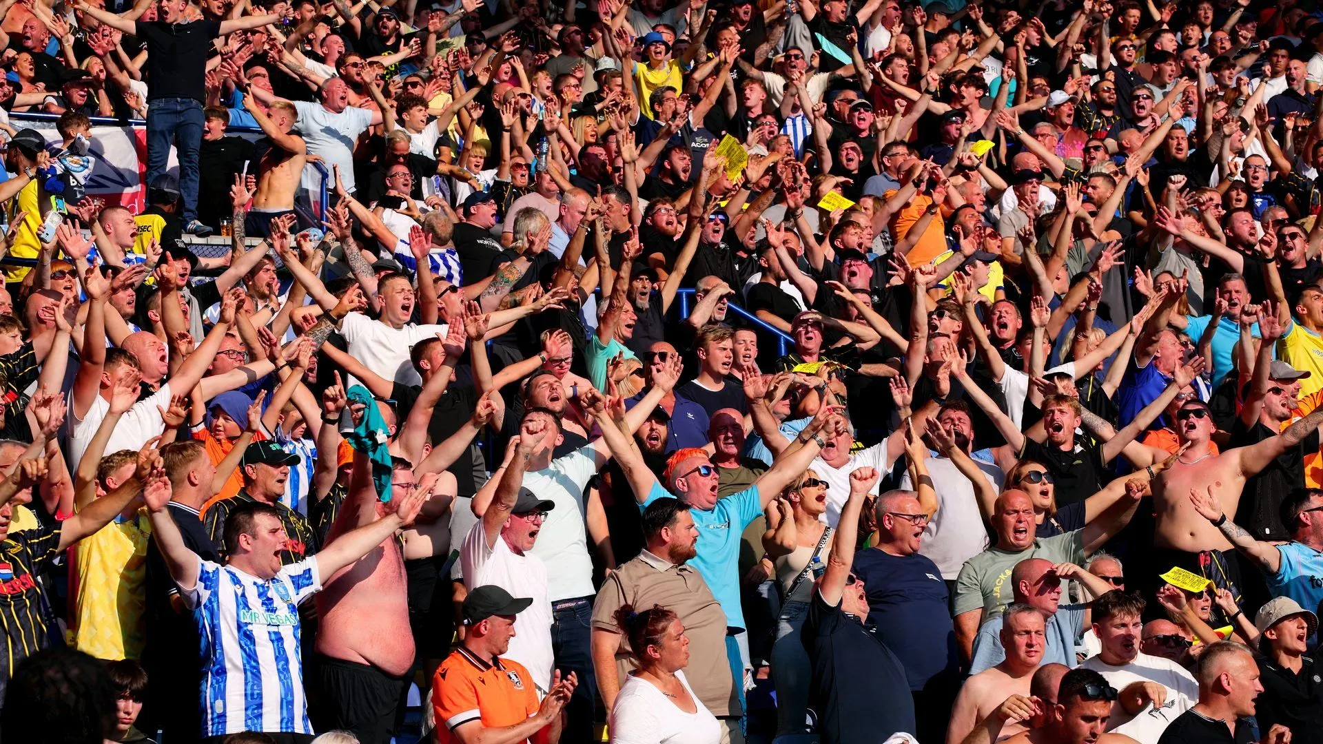 Những cổ động viên Sheffield Wednesday tại sân vận động Hillsborough