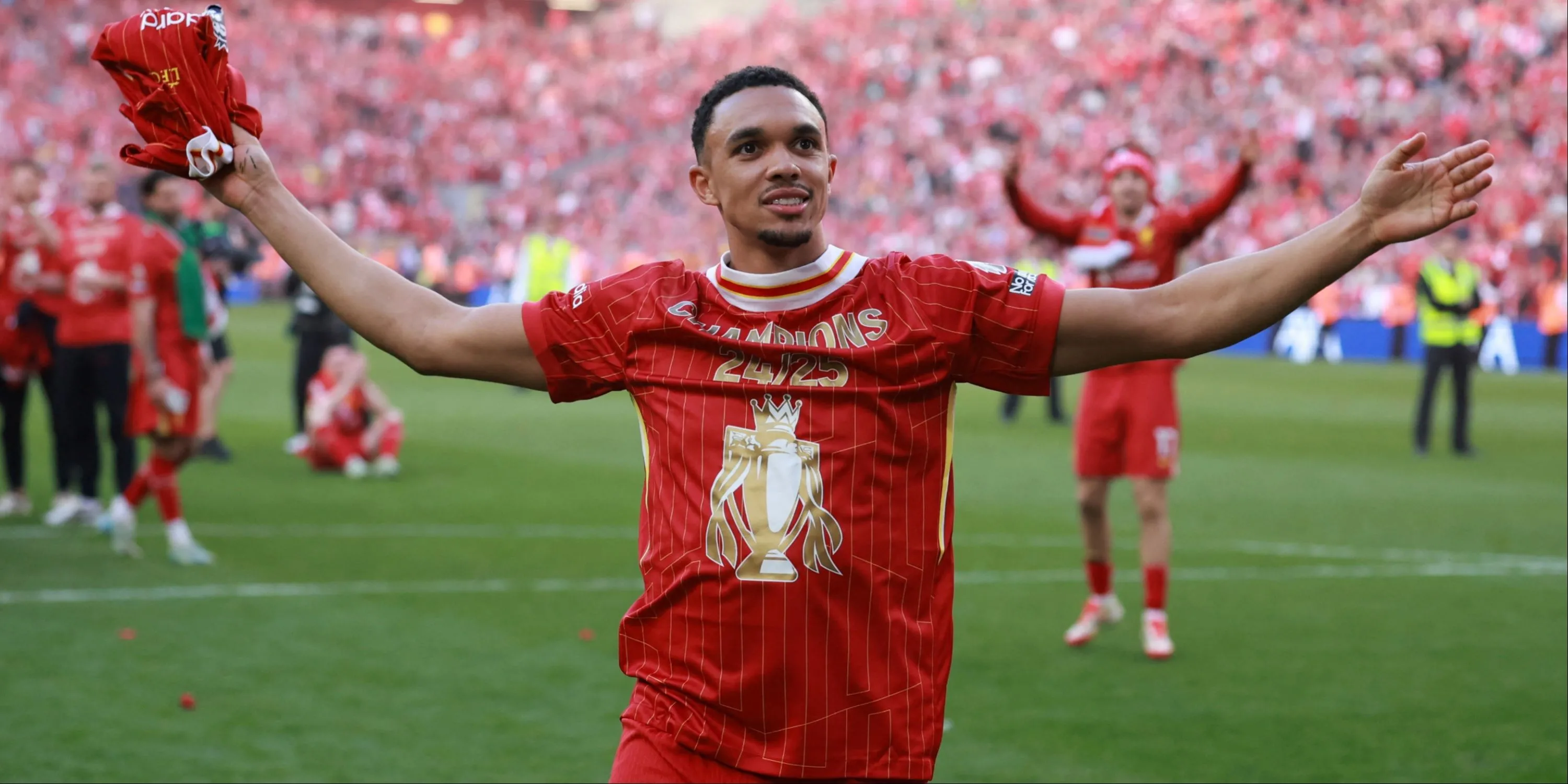 Trent Alexander-Arnold thi đấu cho Real Madrid